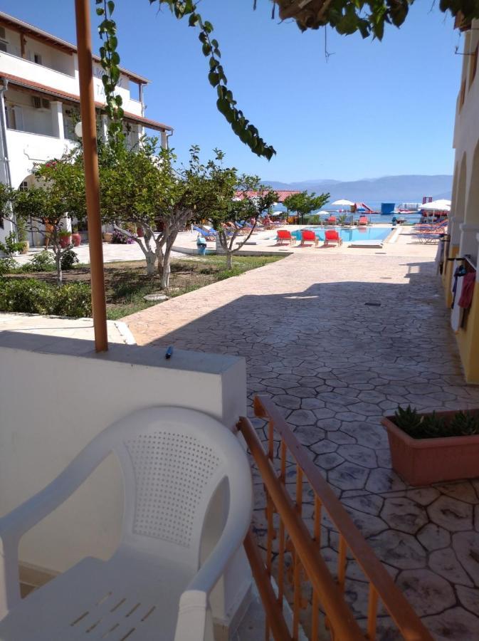 Sofia Beach Apartments Kávos Eksteriør bilde