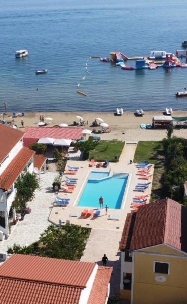 Sofia Beach Apartments Kávos Eksteriør bilde