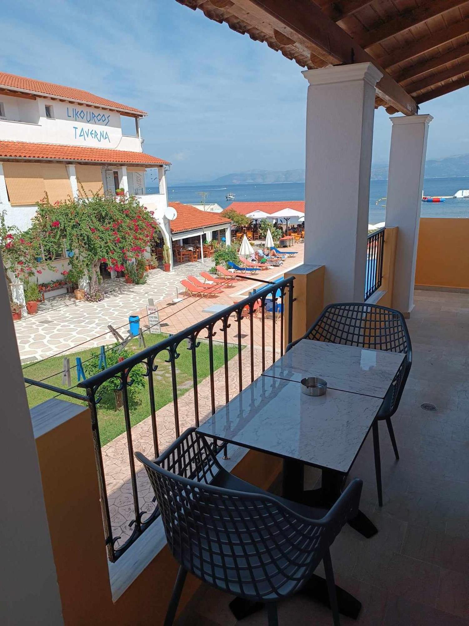 Sofia Beach Apartments Kávos Eksteriør bilde