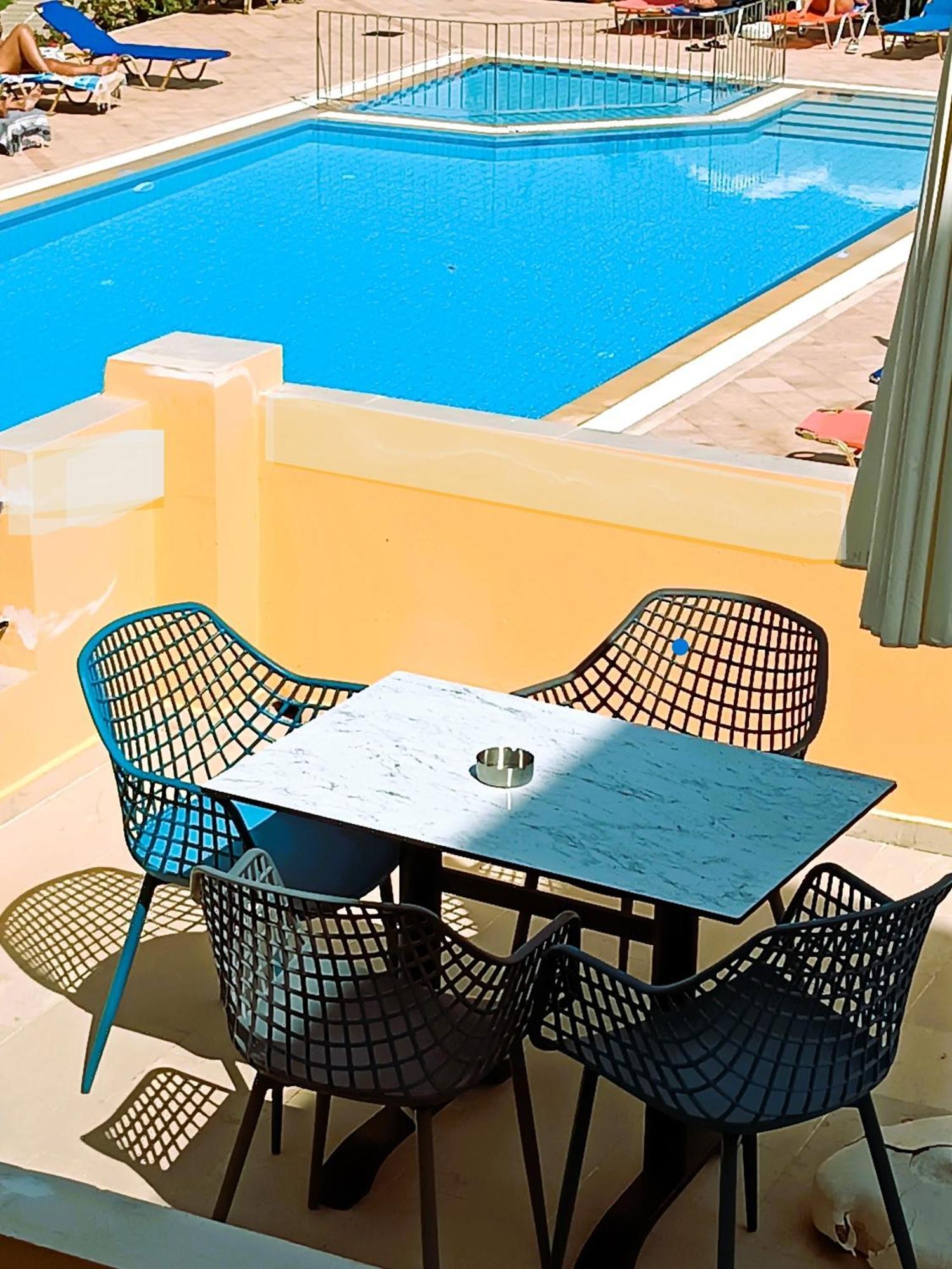 Sofia Beach Apartments Kávos Eksteriør bilde